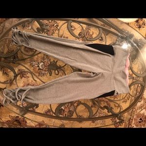 VS/PINK Grey Leggings With Pockets